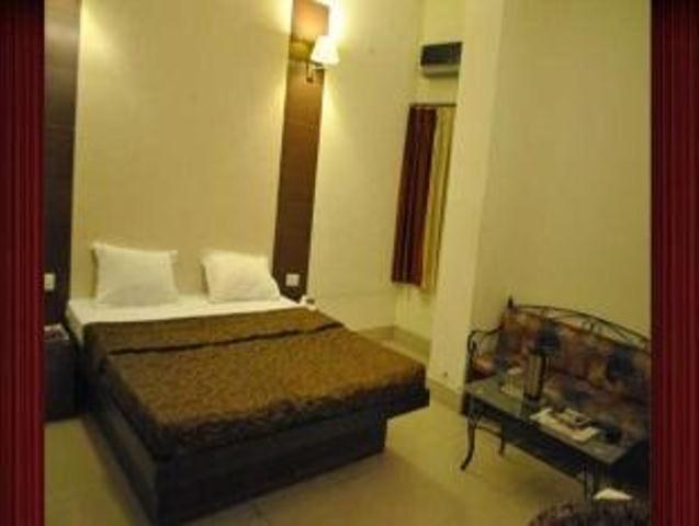 Hotel Golden Deluxe Jaipur Room photo
